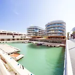 Waterfront Luxury 1br, Free Parking, Ac, Netflix & Wifi By Tilo Lux Lägenhet Genua