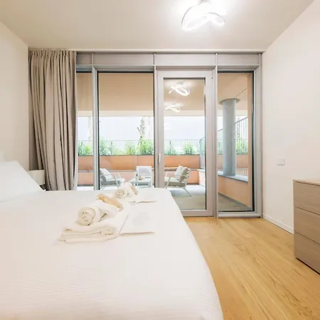 Waterfront Luxury 1br, Free Parking, Ac, Netflix & Wifi By Tilo Lux Genua