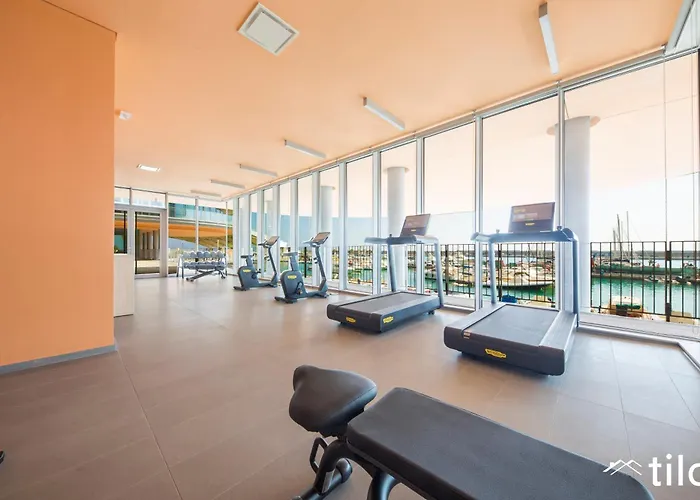 Waterfront Luxury 1br, Free Parking, Ac, Netflix & Wifi By Tilo Lux Апартаменты *