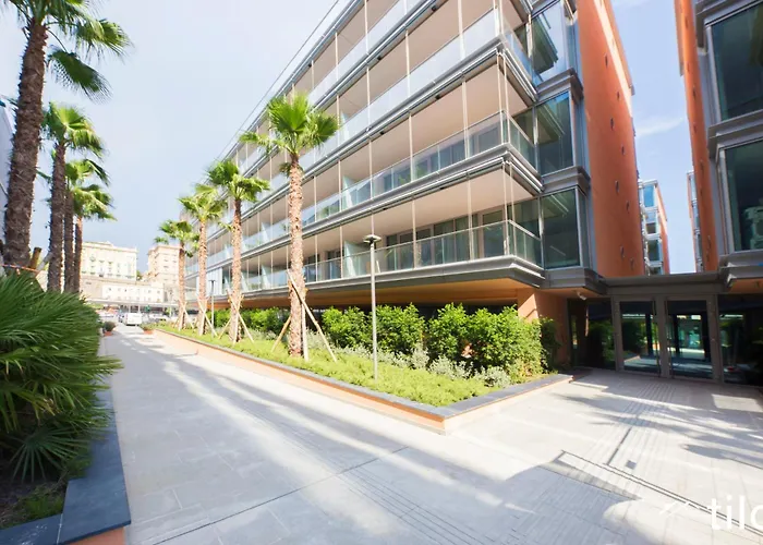 Waterfront Luxury 1br, Free Parking, Ac, Netflix & Wifi By Tilo Lux * جنوة