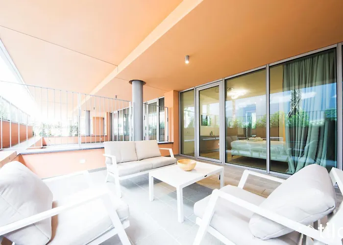 Waterfront Luxury 1br, Free Parking, Ac, Netflix & Wifi By Tilo Lux شقة جنوة
