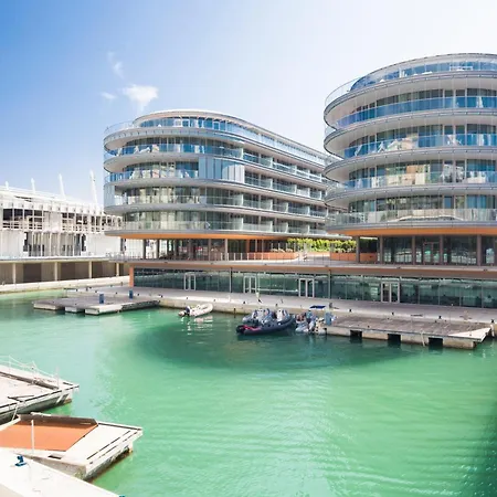 Waterfront Luxury 1br, Free Parking, Ac, Netflix & Wifi By Tilo Lux ジェノヴァ